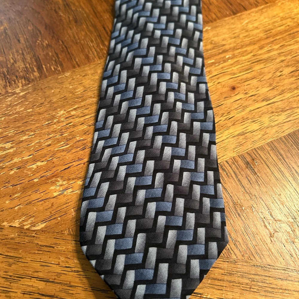 Grateful Dead Black and Blue Zigzag Tie